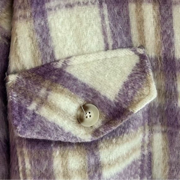 SMALL/MEDIUM Davi & Dani Shacket purchased from @karisfashion - Picture 5 of 6